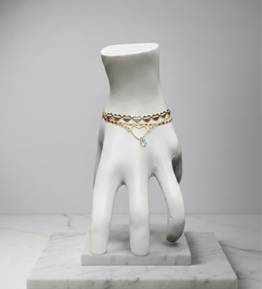 Minik Kalpli Gold Çelik Zincir ve Tek Taş Sarkıtlı İki Sıralı Bileklik