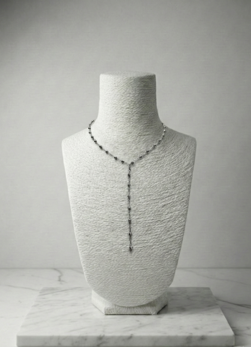 Zarif Top Boncuklu: Gümüş Tonu Çelik Y Zincir Kolye