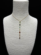 Gökkuşağı Işıltısı: Farklı Kesimli Renkli Taşlı Y Kolye