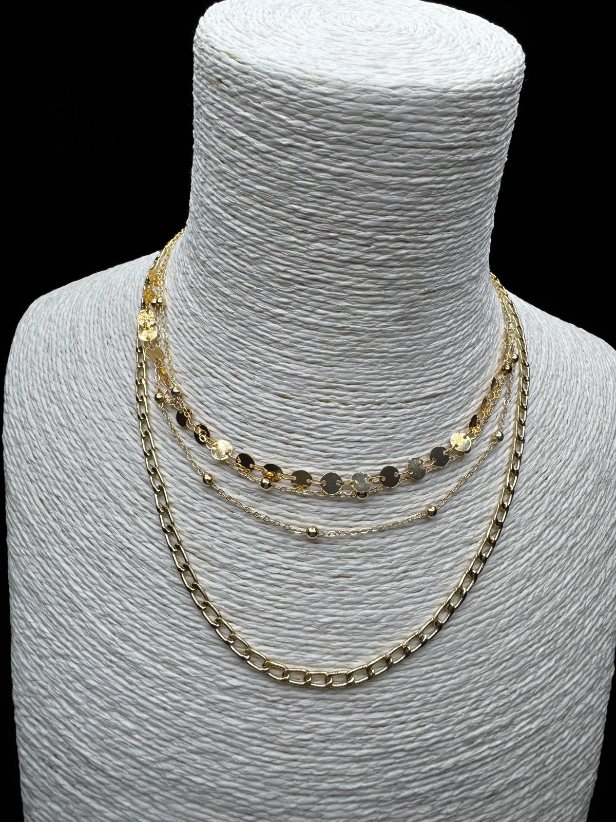 Yaz Rüyası: Işıltılı Pullu ve Zincir Detaylı Dört Katmanlı Altın Rengi Kolye Seti