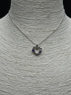 Romantik Dokunuş: Mor ve Beyaz Zirkon Taşlı Kalp Kolye - Aşkın Narin İfadesi