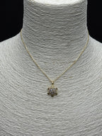 Kış Masalı: Zirkon Taşlı Kar Tanesi Altın Rengi Kolye - Eşsiz ve Işıltılı