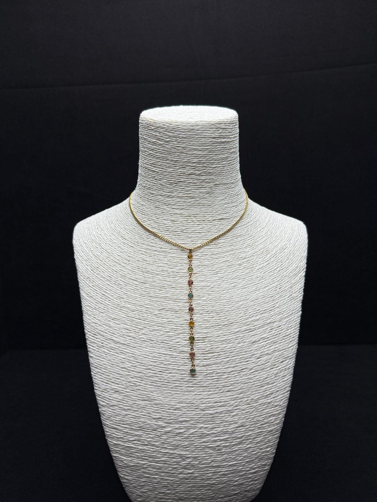 Gökkuşağı Işıltısı: Çok Renkli Taşlı Çelik Y (Lariat) Zincir Kolye