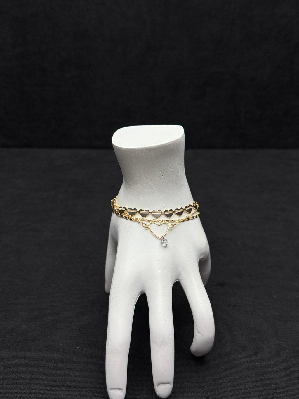 Minik Kalpli Gold Çelik Zincir ve Tek Taş Sarkıtlı İki Sıralı Bileklik
